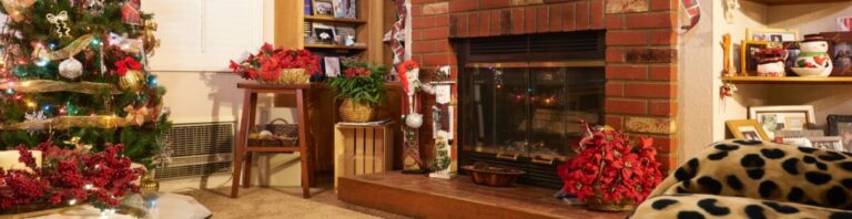 Top 8 Ways To Decorate Your Fireplace For Christmas